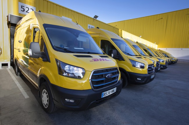 DHL Express incorpora 46 furgonetas eléctricas Ford E-Transit a su flota de última milla en España