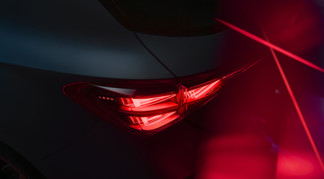 Cupra presenta los nuevos Formentor y León en Madrid con una versión híbrida enchufable
