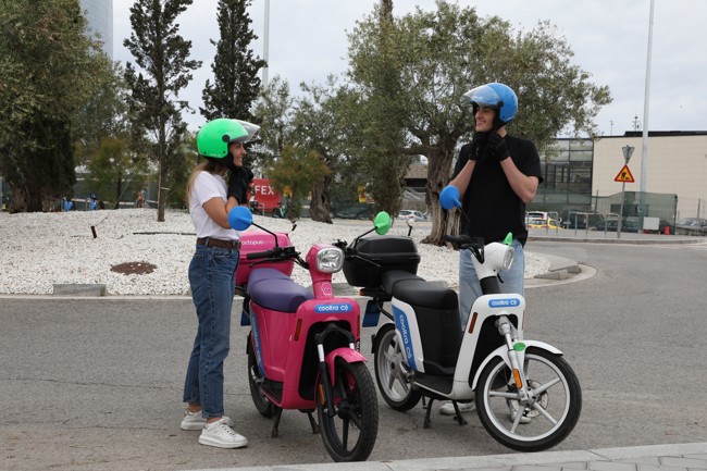 Octopus Energy proveerá con energía renovable las motos y centros de Cooltra