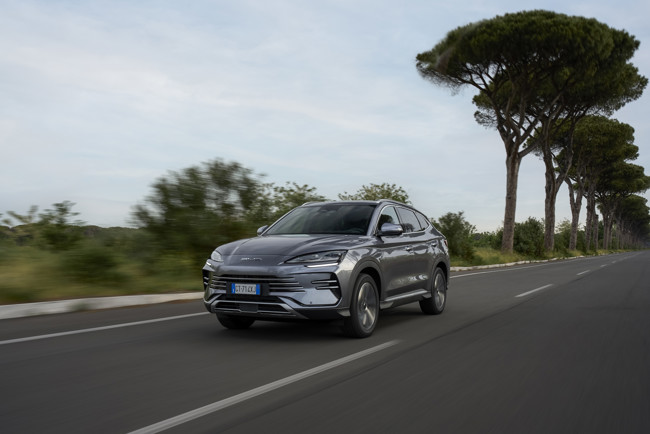 BYD lanza el nuevo Seal U DM-i, un híbrido enchufable por menos de 30.000 euros