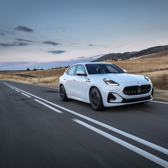 Bridgestone firma una alianza para fabricar en exclusiva los neumáticos del SUV eléctrico de Maserati
