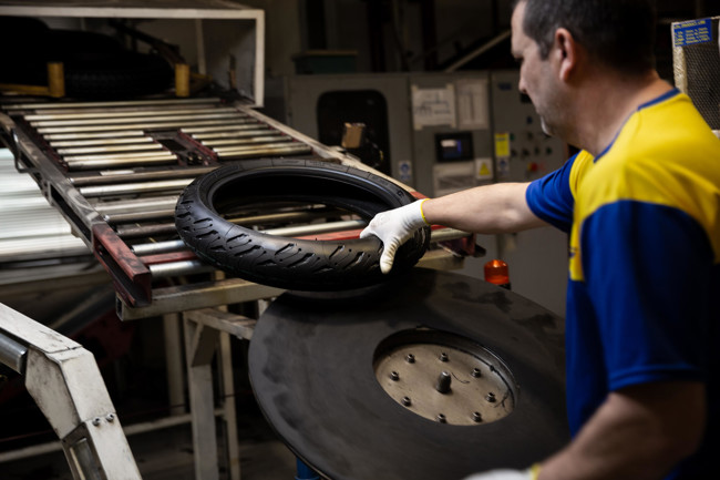 Desconvocada la huelga en Dominion Industry, subcontrata de Michelin Vitoria