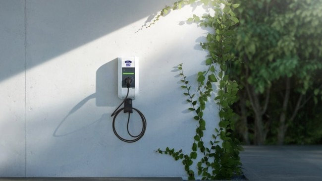Ford Pro lanza una solución de recarga doméstica para las furgonetas eléctricas de las empresas