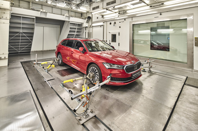 Skoda inaugura un centro de simulación en República Checa tras una inversión de casi 22 millones