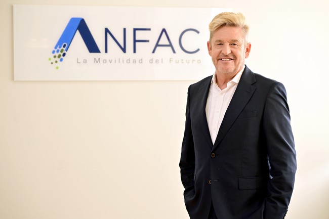 Wayne Griffiths dimite como presidente de Anfac "ante la inacción de Gobierno" por la electrificación