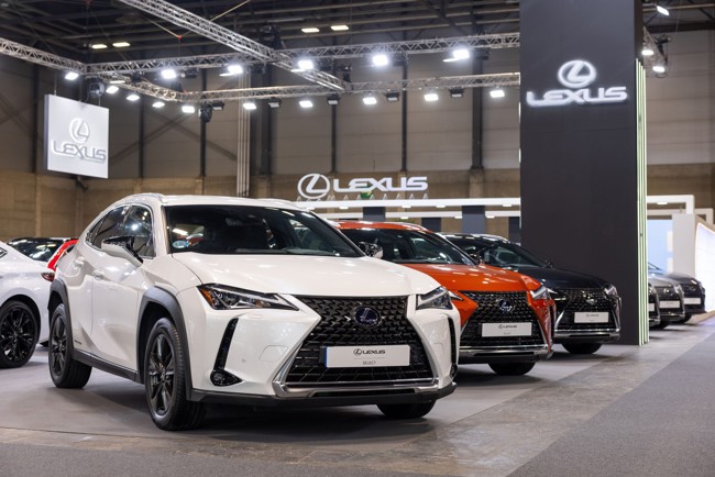 Lexus celebra el éxito de su programa Select Seminuevos en el Salón del VO de Madrid