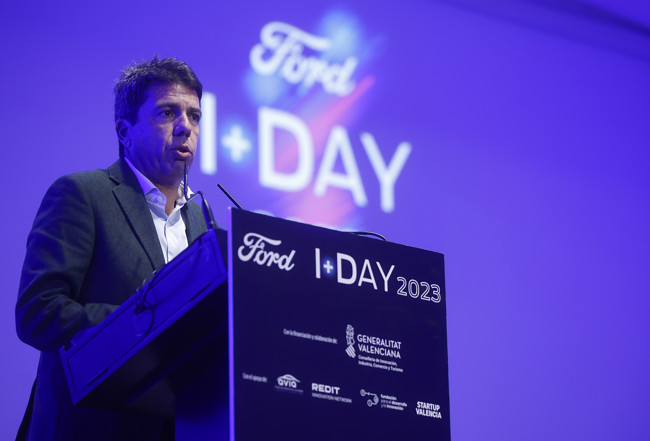 Mazón espera que Ford se abra a negociar para "minimizar al máximo" el impacto del ERE