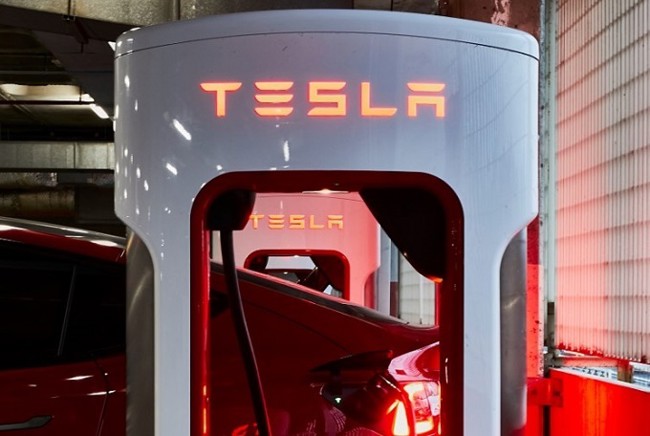 Tesla retira del mercado más de 23.000 Cybertrucks por problemas en el limpiaparabrisas y carrocería