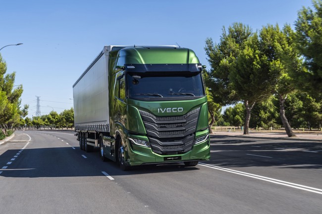 Iveco renueva el S-Way incluyendo versiones de gas natural y eléctricas con hasta 580 caballos
