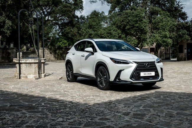 Toyota negocia exenciones como las de Tesla para levantar una planta de Lexus en Shanghai