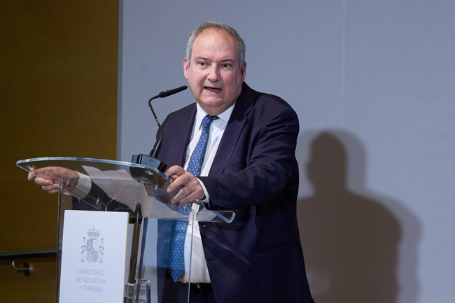 Hereu anuncia 115 millones de euros del Perte VEC II para Renault, Stellantis, Gestamp y Hub Tech