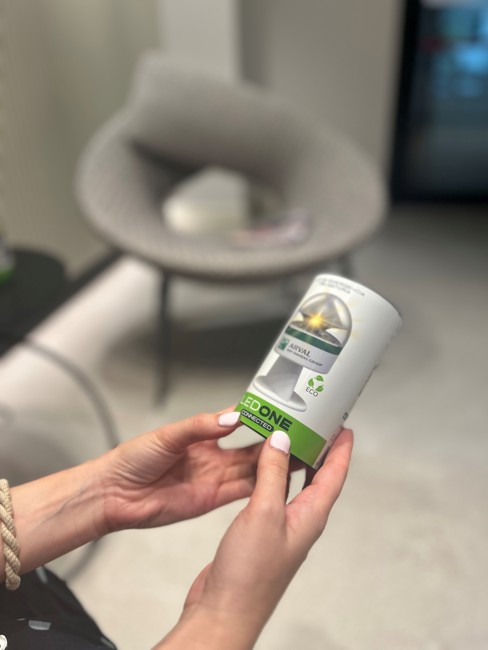 Arval equipa su flota de más de 220.000 vehículos con balizas V16 conectadas con IoT