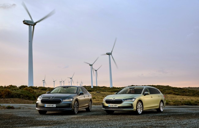 Skoda estrena la nueva versión del Superb con hasta 204 caballos y por menos de 40.000 euros