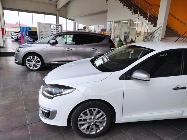 Los precios de los coches de ocasión se contienen en el primer semestre, hasta los 12.787 euros