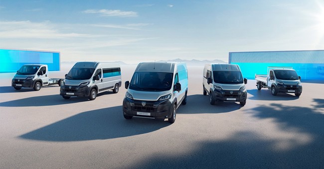 Peugeot lanza la nueva caja de cambios automática en el Boxer, su furgoneta grande