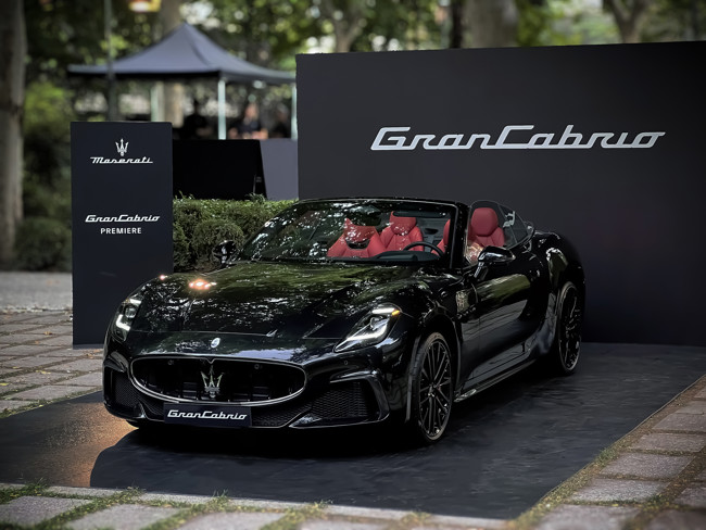 Maserati presenta el nuevo GranCabrio Trofeo ya disponible para pedidos en España y su gama eléctrica