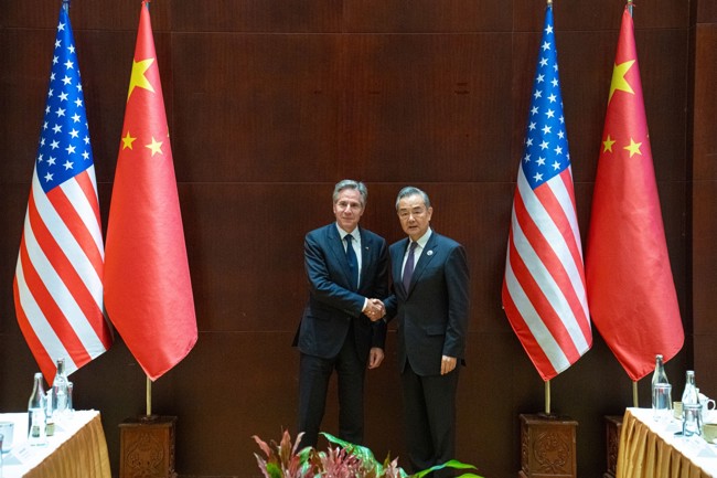 Estados Unidos retrasará al menos dos semanas la aplicación de aranceles a China