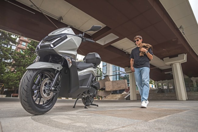 Kymco pondrá a la venta la moto Sky Town 125 ABS en España el 2 de septiembre por menos de 3.000 euros