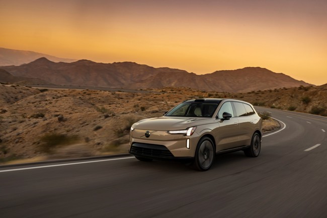 Volvo entregará las primeras unidades del SUV EX90 este mes tras retrasos por problemas de software