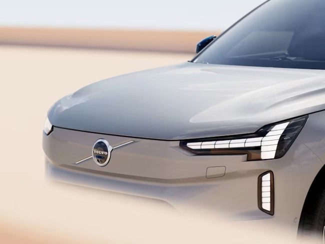 Volvo reduce sus perspectivas por los aranceles a China y la desaceleración del coche eléctrico