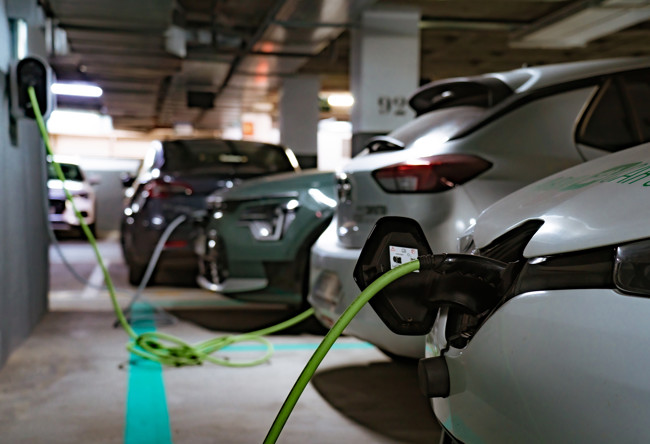 Un 67% de los conductores no ha conducido nunca un coche eléctrico, según Arval