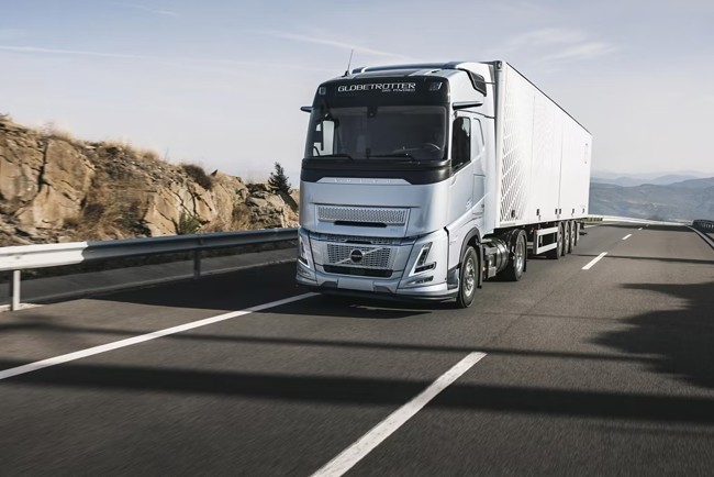 Volvo intensifica su alianza con la sueca SSAB para el uso de acero de bajas emisiones en sus camiones