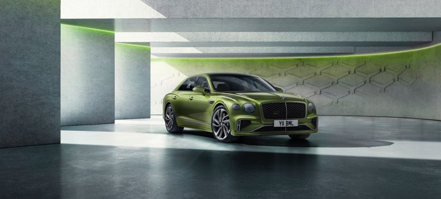 Bentley lanza su nuevo modelo deportivo híbrido 'Flying Spur' con hasta 76 kilómetros de autonomía