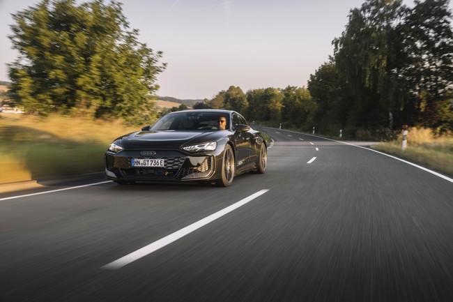 Audi estrena su primer modelo RS performance totalmente eléctrico con hasta 925 caballos
