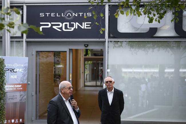Stellantis Pro One inaugura un centro de vehículos comerciales en el Parque Automovilístico de Turín
