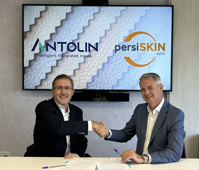 Antolin y PersiSKIN anuncian la incorporación de piel vegetal para automóviles en 2025