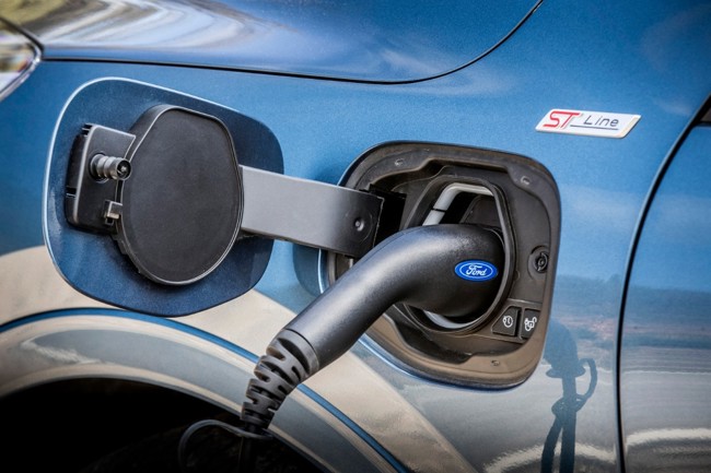 Los precios de los coches con etiquetas cero y eco caen un 12% en los últimos dos años