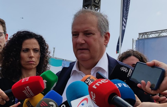 Hereu pide "evitar una guerra entre regiones" con los aranceles de la UE a coches chinos