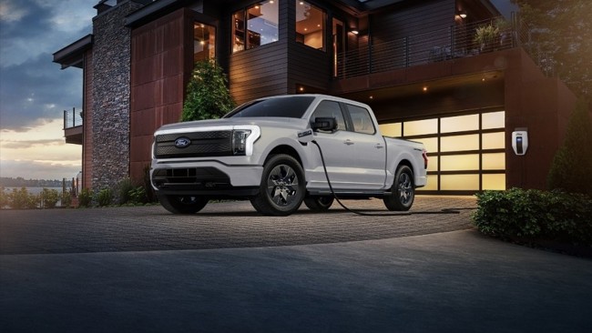 Ford ofrece a sus clientes la instalación gratuita de cargadores para vehículos eléctricos