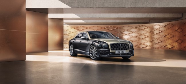 Bentley presenta su nuevo modelo Flying Spur Mulliner en el Zoute Grand Prix de Bruselas