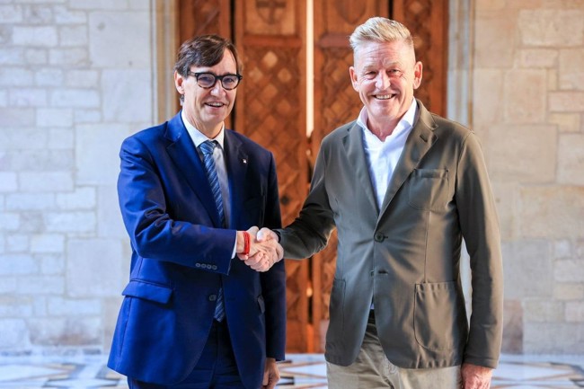 Illa y Griffiths (Seat) abordan la electrificación en una reunión y se emplazan a colaborar