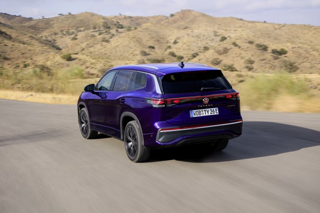 VW presenta su nuevo SUV híbrido para Europa, el Tayron, por 45.475 euros y autonomía de 100 kilómetros