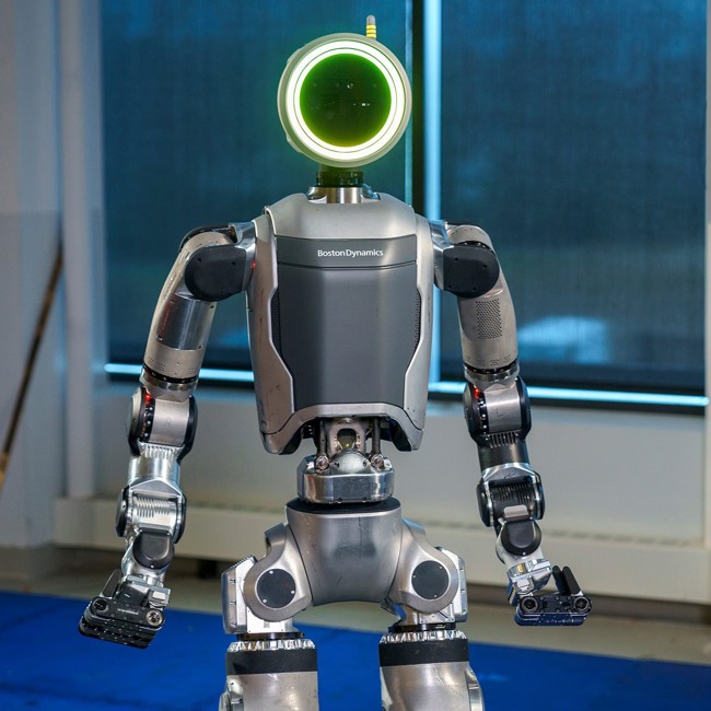 Toyota y Hyundai unen esfuerzos para acelerar desarrollo de robots humanoides y plantan cara a Tesla