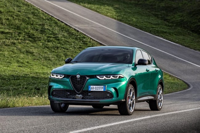 Stellantis retirará en España casi un millar de vehículos Alfa Romeo Tonale por un problema en el freno