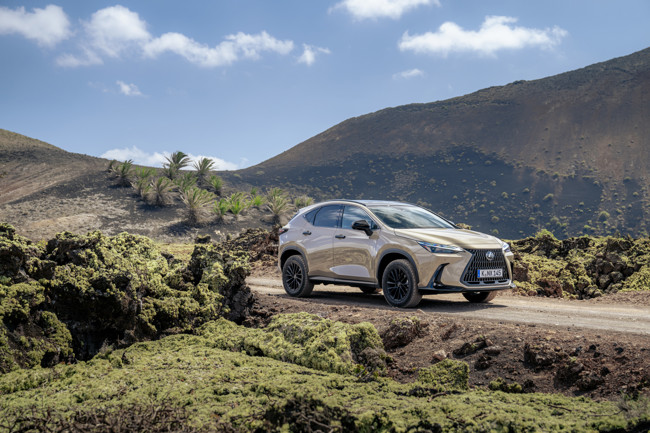 Lexus comienza a vender en España su nuevo NX Overtrail, disponible con motorización híbrida