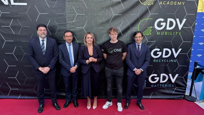 La empresa GDV Mobility presenta la primera megabatería del mundo "totalmente reciclada"