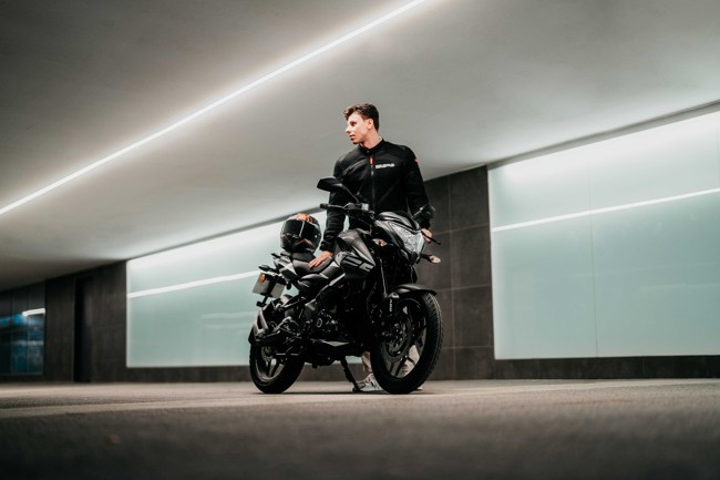 El principal exportador de motocicletas de la India, Bajaj, llega a España