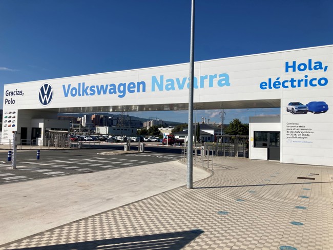 Se suspenden este lunes los tres turnos en Volkswagen Navarra por proveedores afectados por la DANA