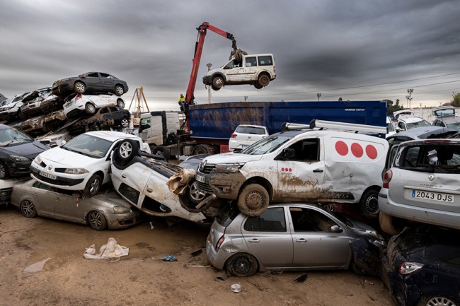Tres de cada diez coches de la provincia de Valencia están en los municipios afectados por la DANA