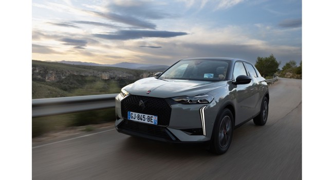 DS (Stellantis) amplía su oferta de eléctricos con la hibridación del DS 3 y DS 4