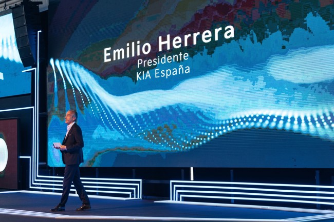 Herrera (Kia Iberia): "El Gobierno no se puede escaquear en la crisis del coche eléctrico en Europa"