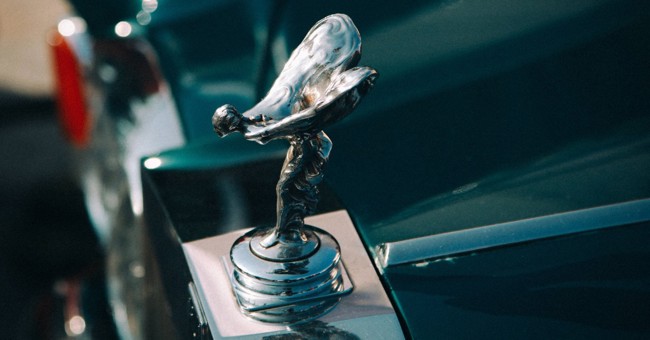 Rolls-Royce firma un contrato con IFS para optimizar sus operaciones con IA industrial