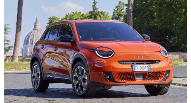 Fiat adelanta las ayudas del Plan Moves III y ofrece su gama eléctrica desde 15.700 euros
