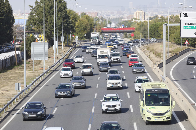 Logista y la DGT ponen a la venta los distintivos ambientales para vehículos en estancos