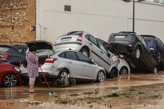Los fabricantes valoran positivamente el plan de ayudas 'Reinicia Auto' para los afectados por la DANA
