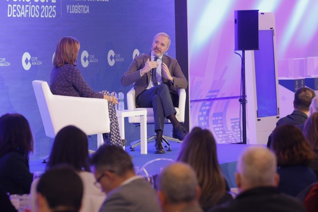 Azcón confía en que "en los próximos días" haya "una noticia histórica" sobre la gigafactoría de Stellantis